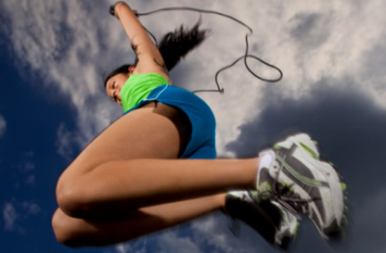 Benefícios de pular corda para emagrecer